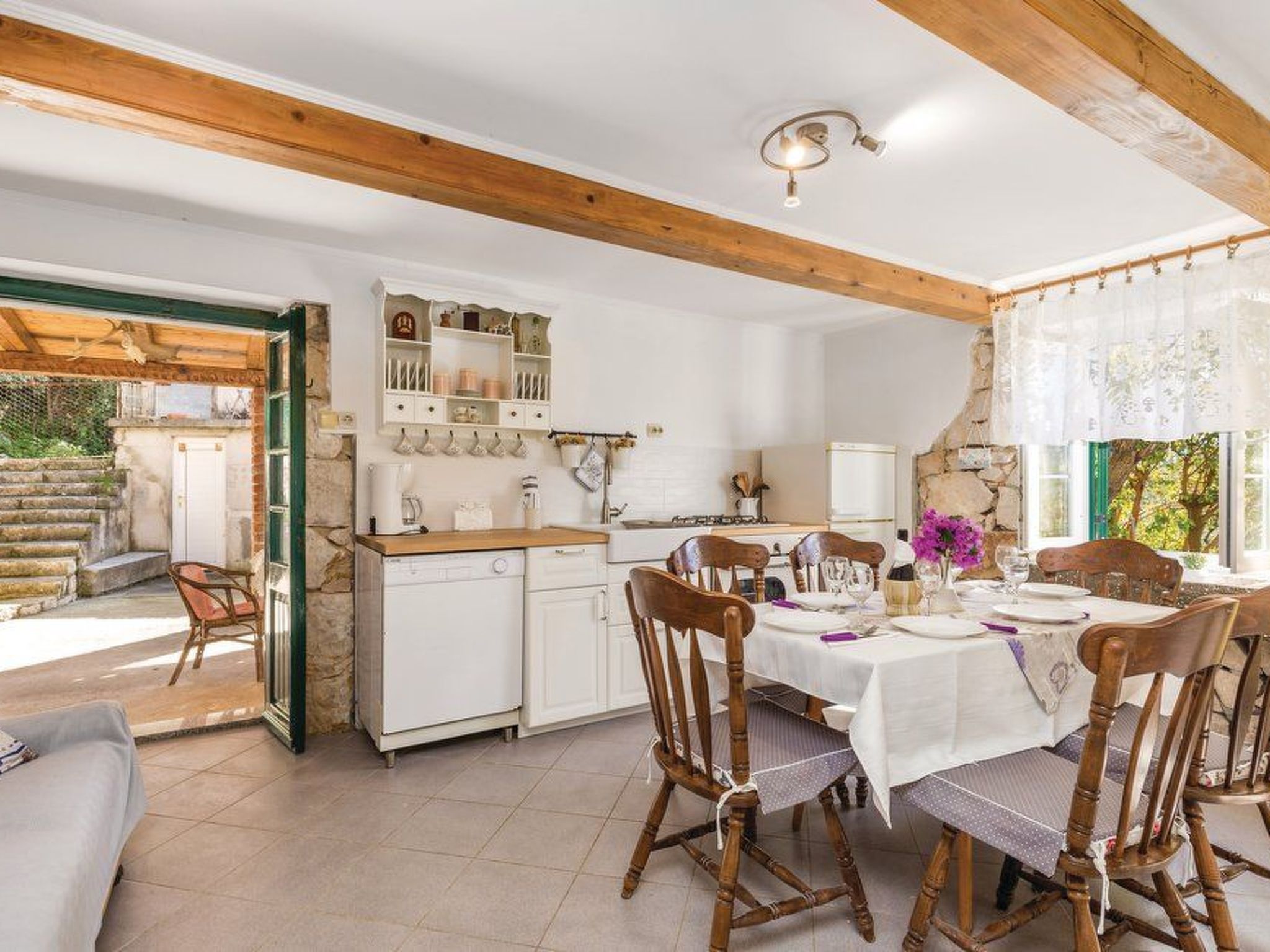 Photo of für 6 Personen in Supetarska Draga