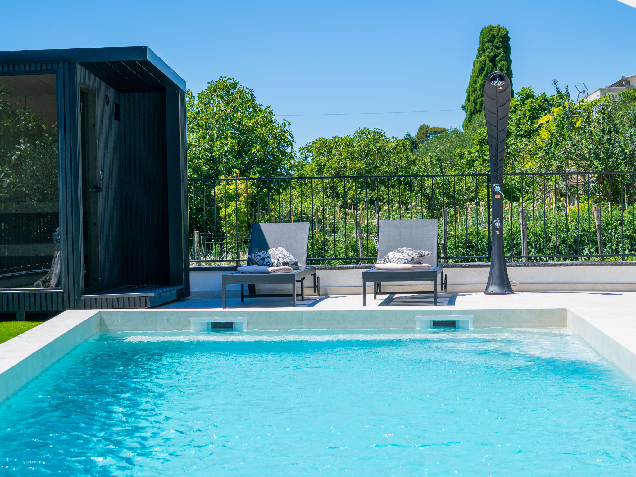 Villa Loparia – Piscine extérieure, photo 76 sur 102