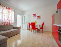 Op 700 m van zee: Rustgevend appartement Zora in Lopar, Rab - thumbnail 4