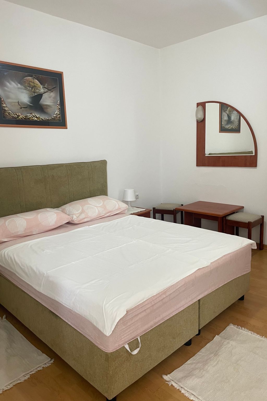 Mit Blick auf das Wasser-Binnen