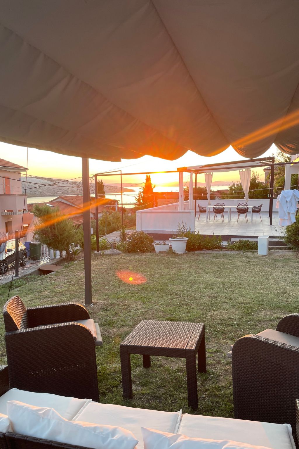 Mit Blick auf das Wasser-Binnen