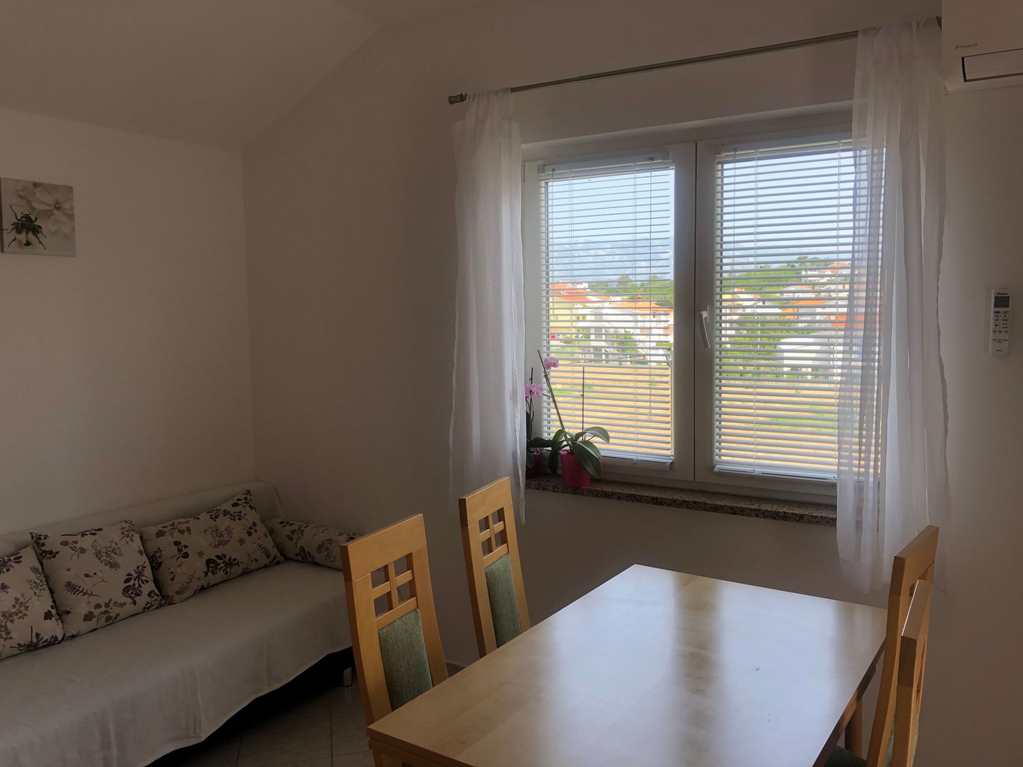 Zentrale Ferienwohnung mit Balkon-Image-tags.info