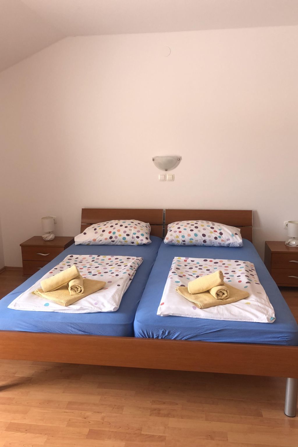 Zentrale Ferienwohnung mit Balkon-Inside