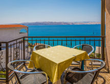 Appartement Delfin in Karlobag: zwembad, zeezicht en halfpension aan de Kvarner baai - thumbnail 4