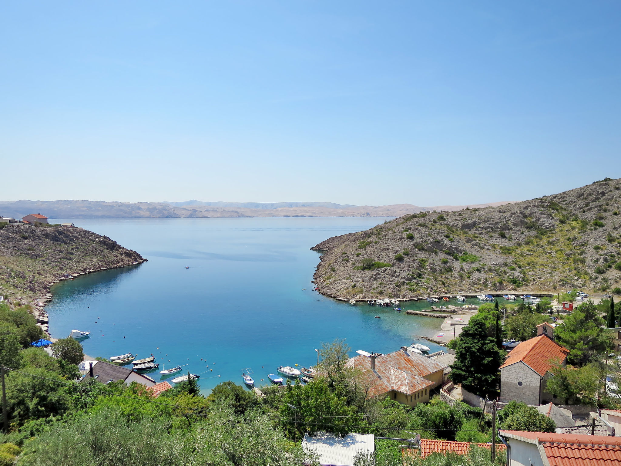 Appartement Delfin ***, Karlobag