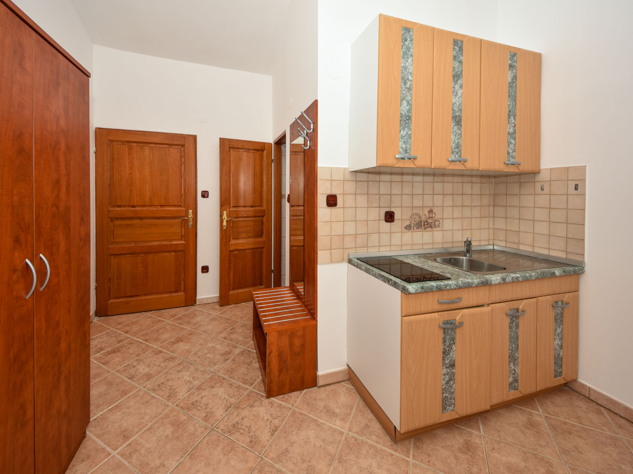 Appartement Delfin ***, Karlobag