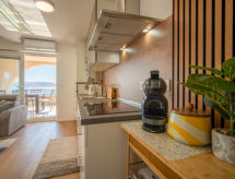 Steffano: Appartement aan Zee in Karlobag, 50m van Strand - thumbnail 4