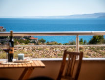 Zonnig appartement Golub vlakbij zee en strand in Karlobag - thumbnail 2