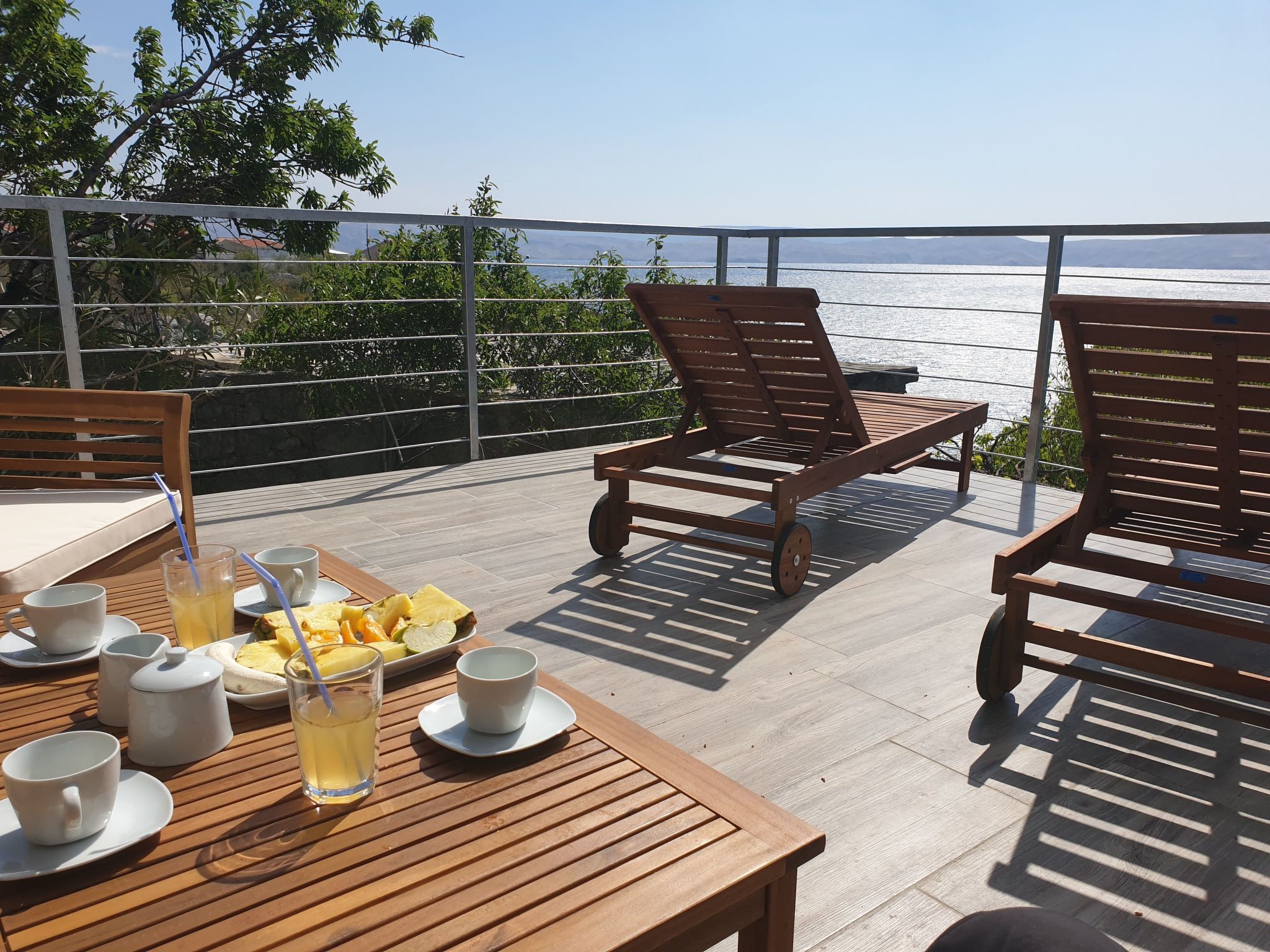 Wohnung in Cesarica mit Privater Terrasse