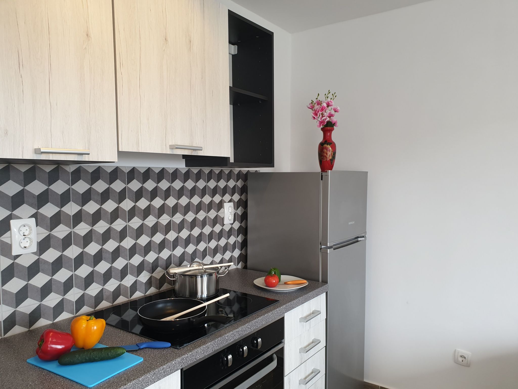 Wohnung in Cesarica mit Privater Terrasse-Drinnen