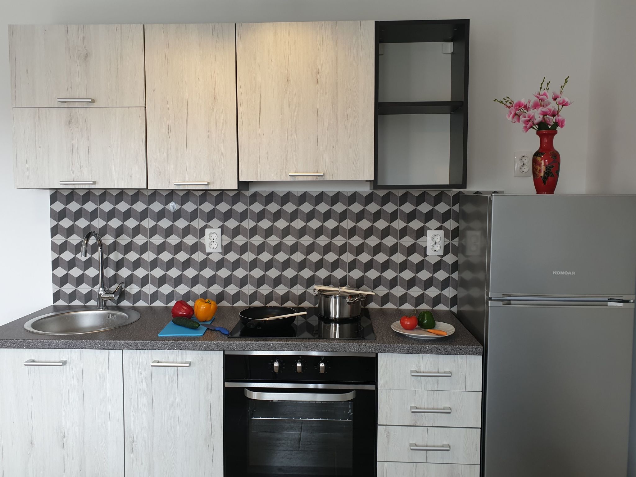 Wohnung in Cesarica mit Privater Terrasse-Drinnen