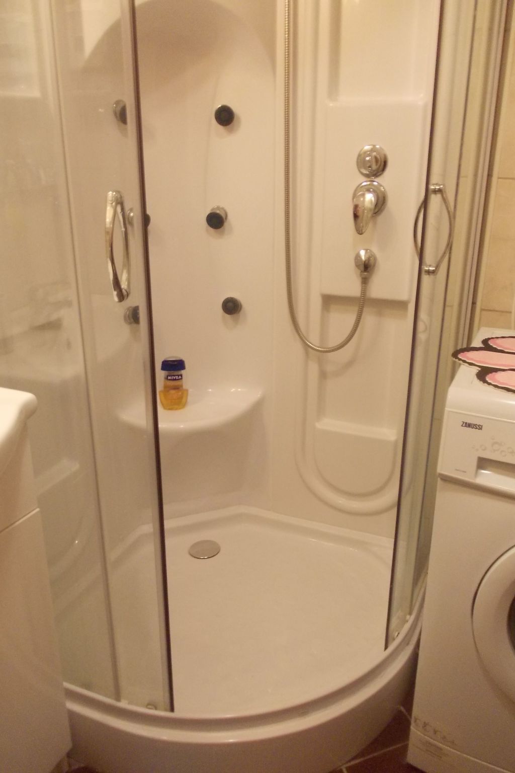 Apartam 4 Karlobag-Drinnen