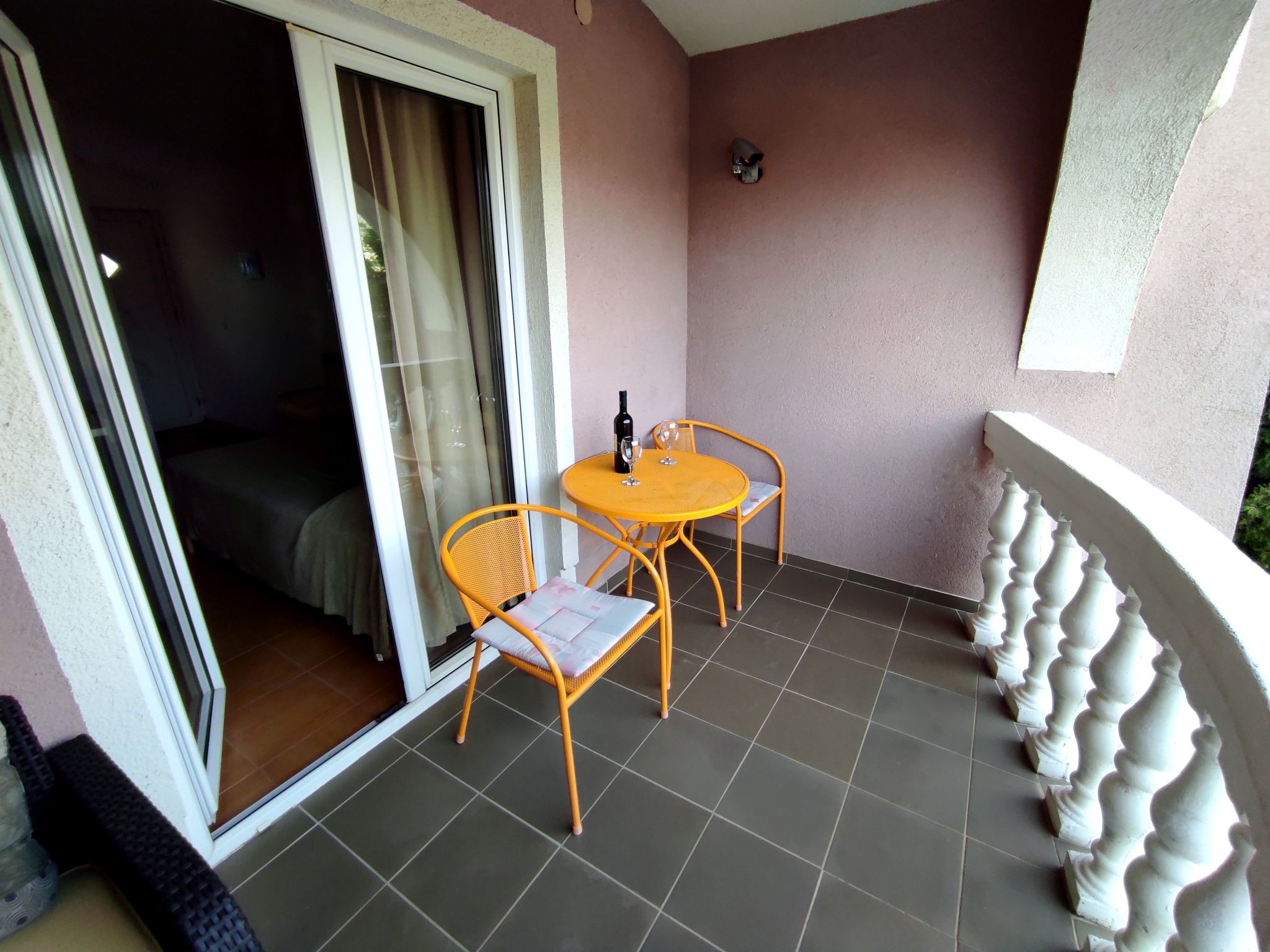 Studio für zwei Personen mit Balkon-Image-tags.info