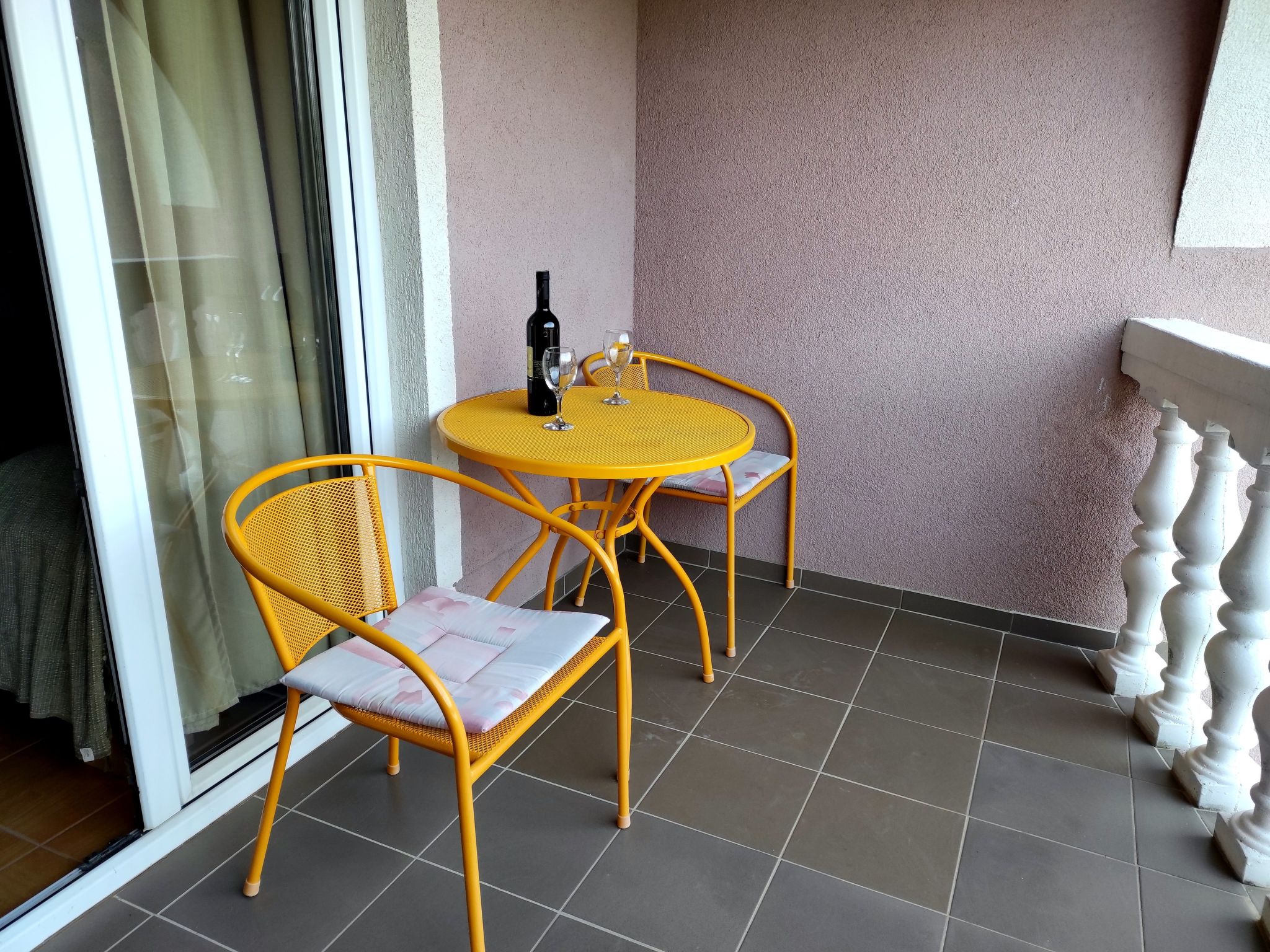 Studio für zwei Personen mit Balkon-Drinnen