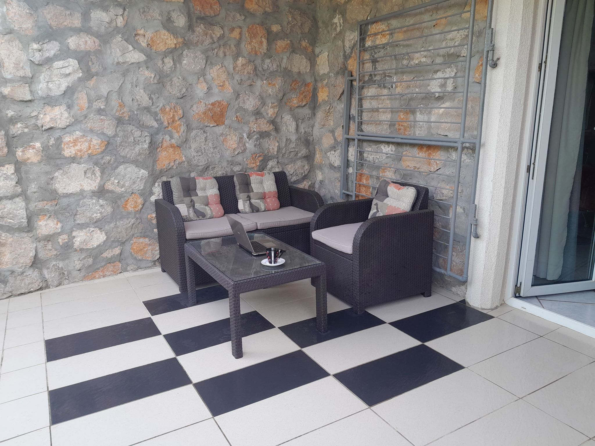 Studio mit Terrasse für zwei Personen-Image-tags.info