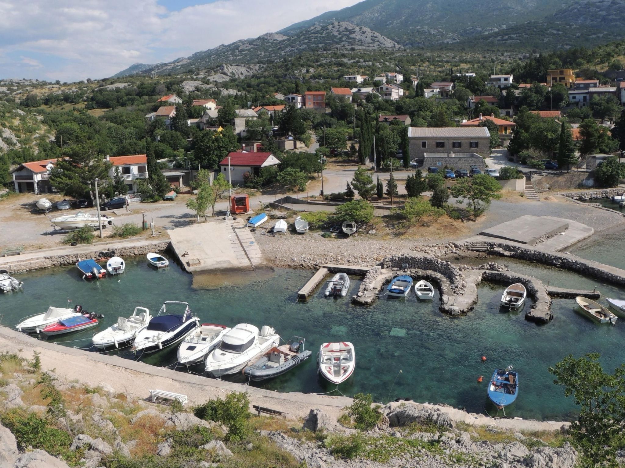 Mit zwei Terrassen für sechs Personen-Image-tags.info