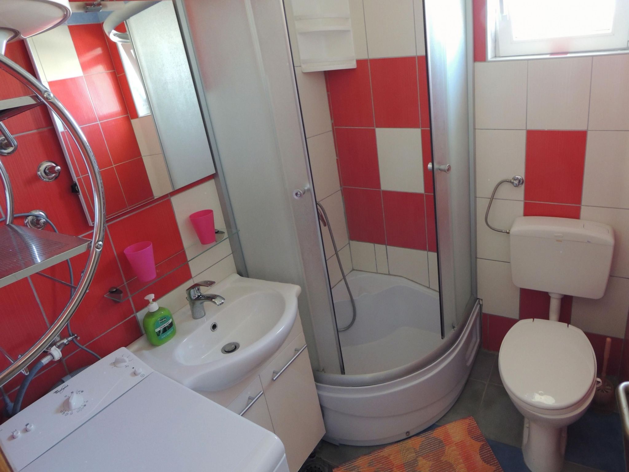 Mit zwei Terrassen für sechs Personen-Image-tags.info