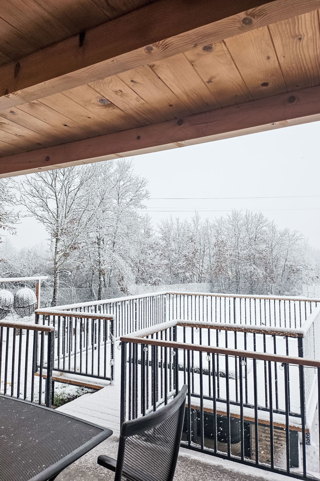 Tomina Koliba Lika-Buiten