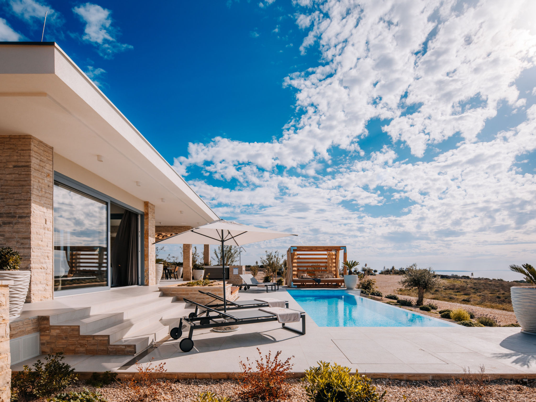 5* Luxury Seaview Villa Plant 3 with pool