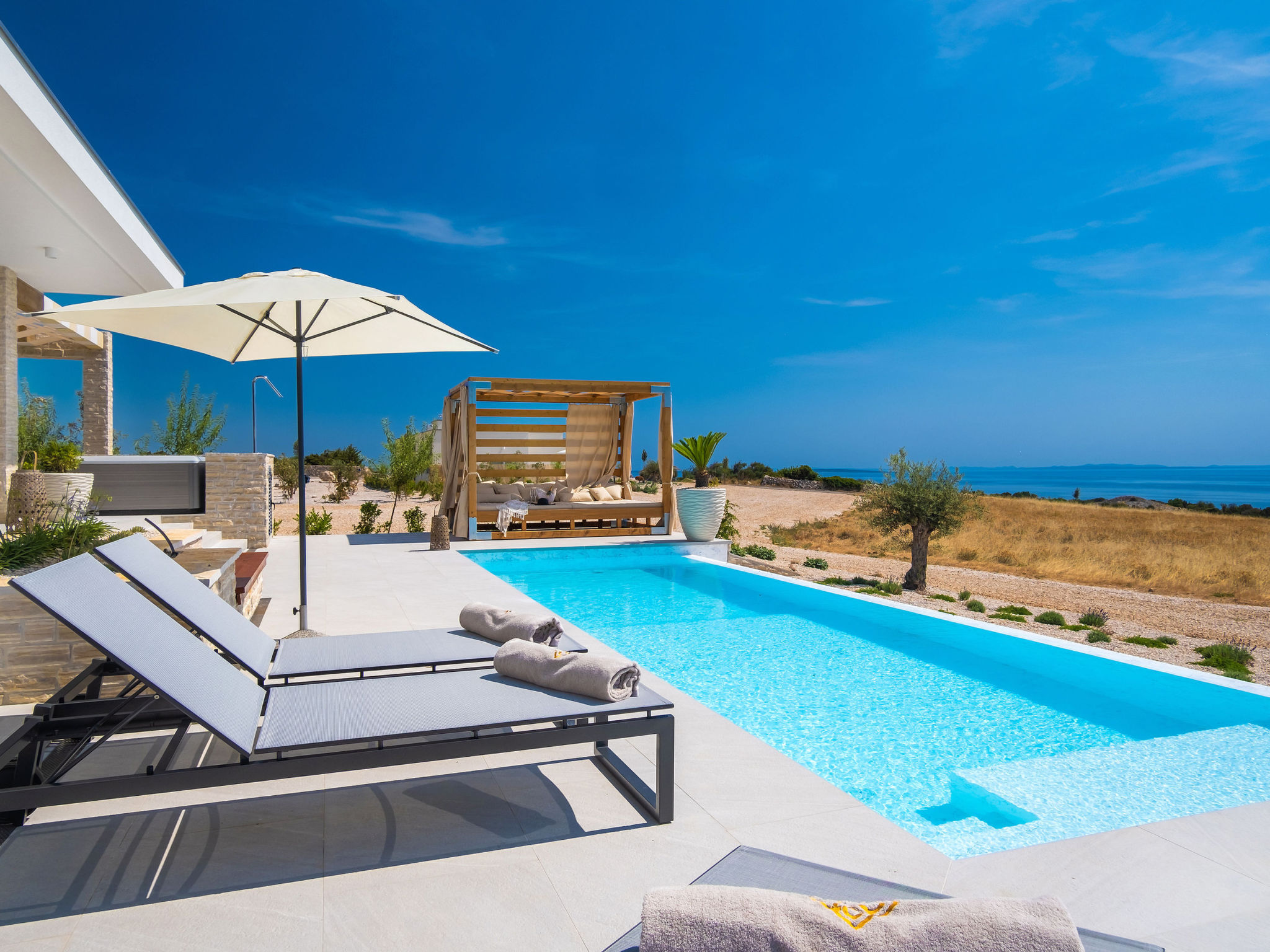 5* Luxury Seaview Villa Plant 3 with pool - Dedans