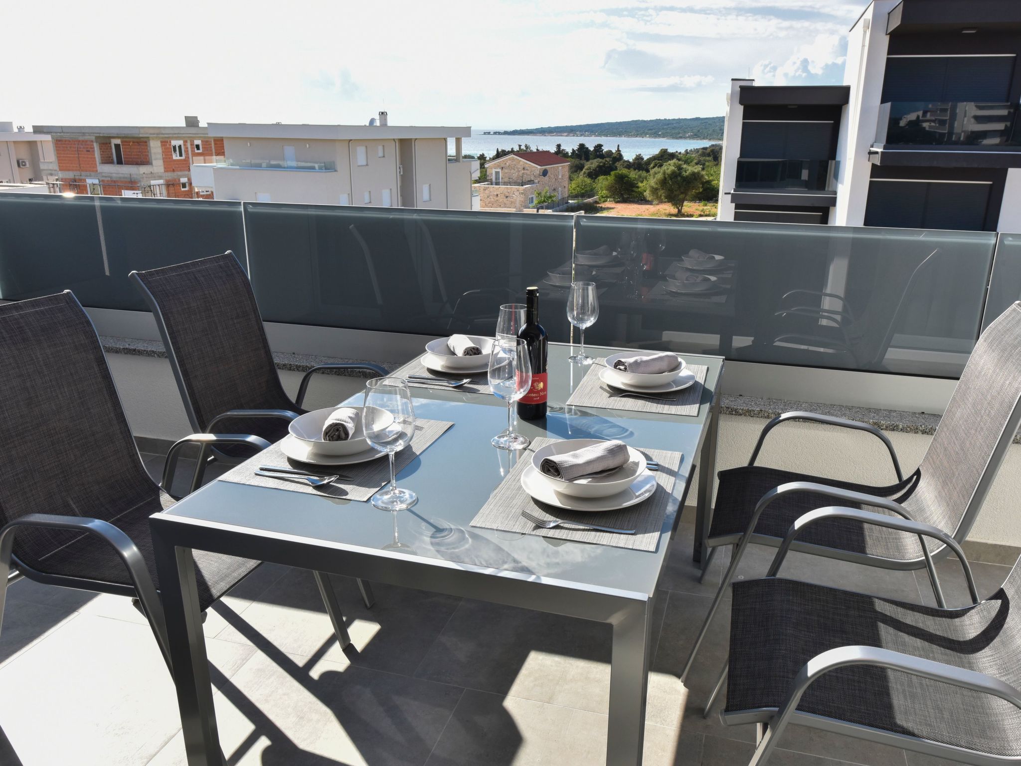 Deluxe Drei-Zimmer-Wohnung mit Terrasse - Mare