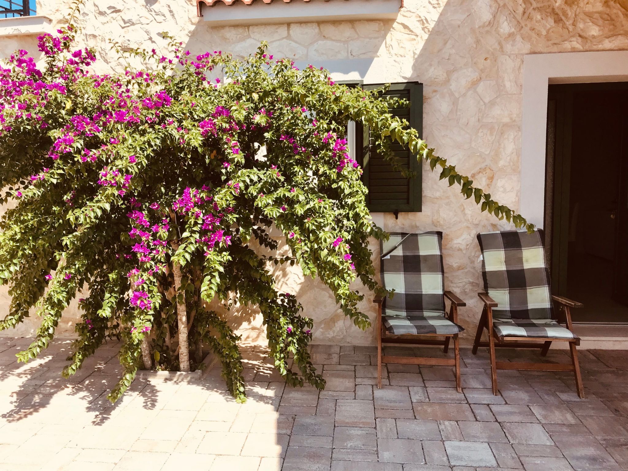 Villa Dražica mit beheiztem Pool - ruhige Lage-Drinnen