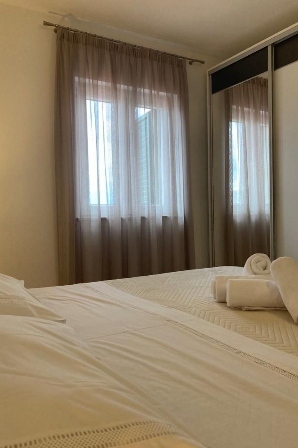 Villa Dražica mit beheiztem Pool - ruhige Lage-Drinnen