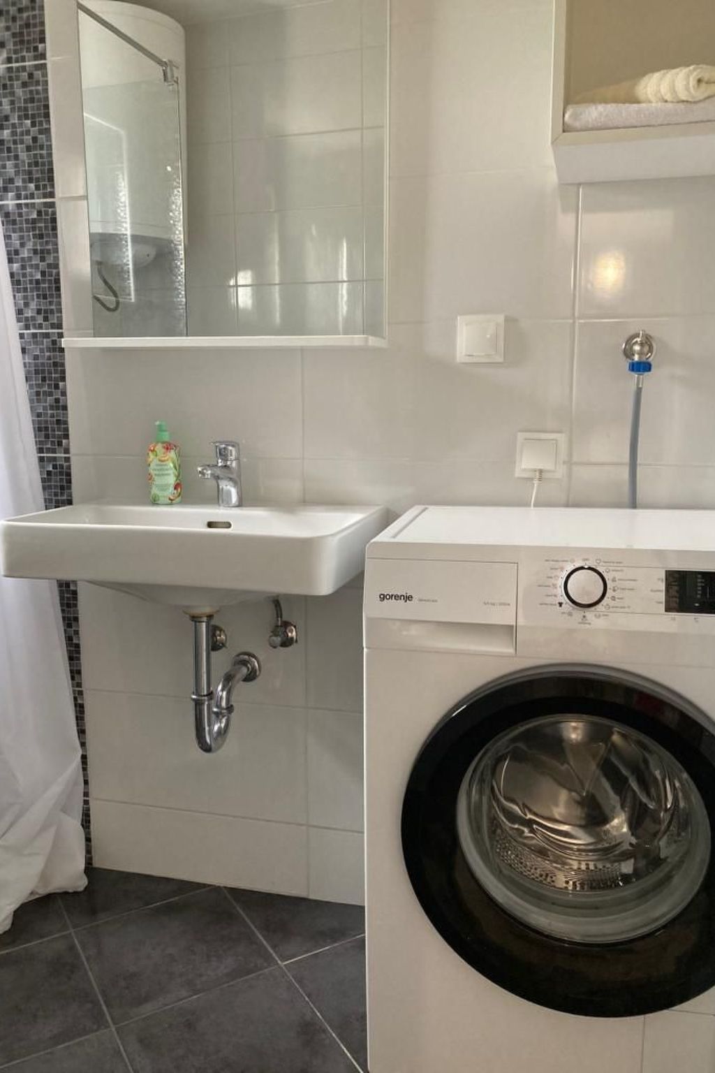 Villa Dražica mit beheiztem Pool - ruhige Lage-Drinnen