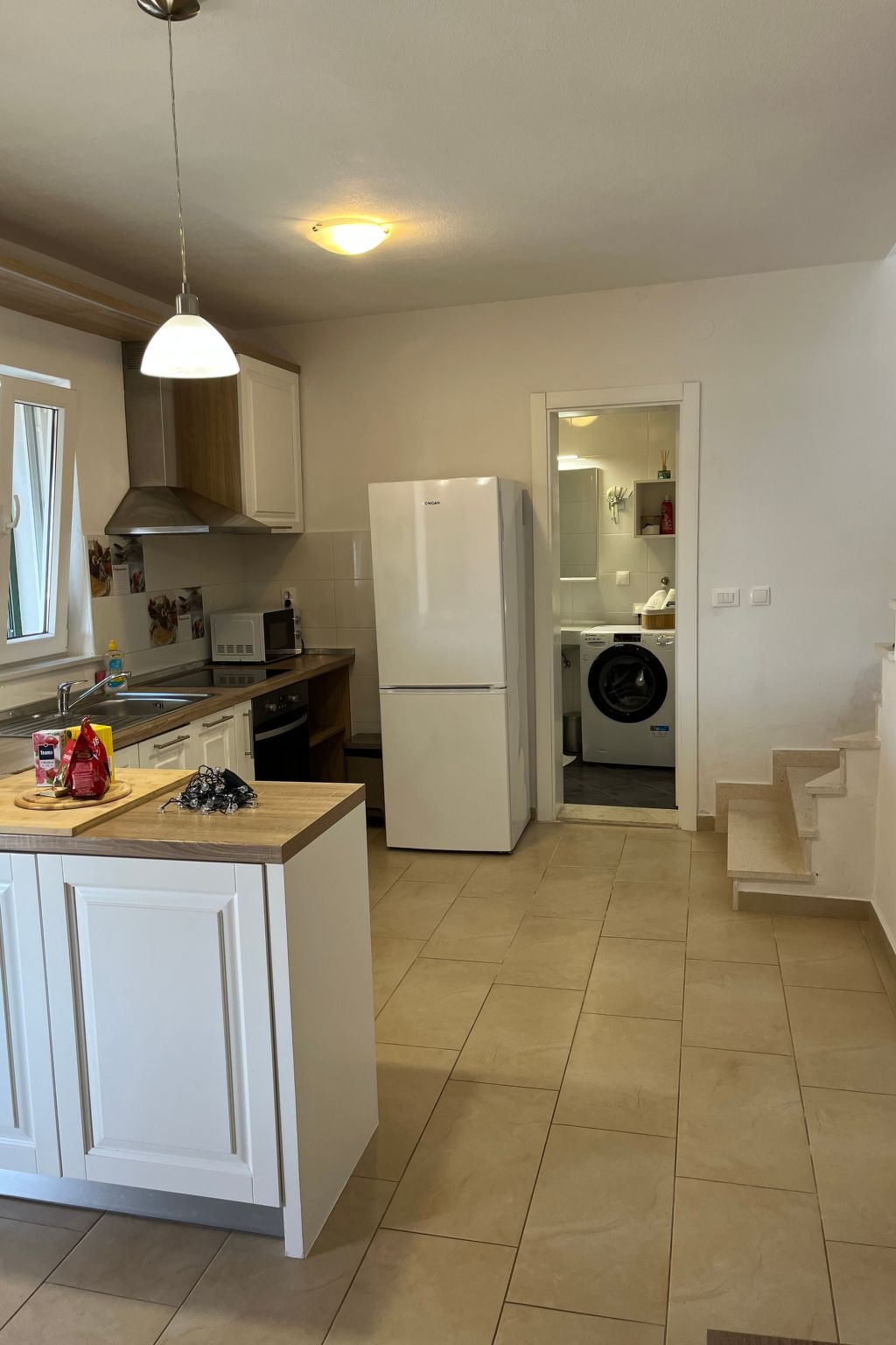 Villa Dražica mit beheiztem Pool - ruhige Lage-Drinnen