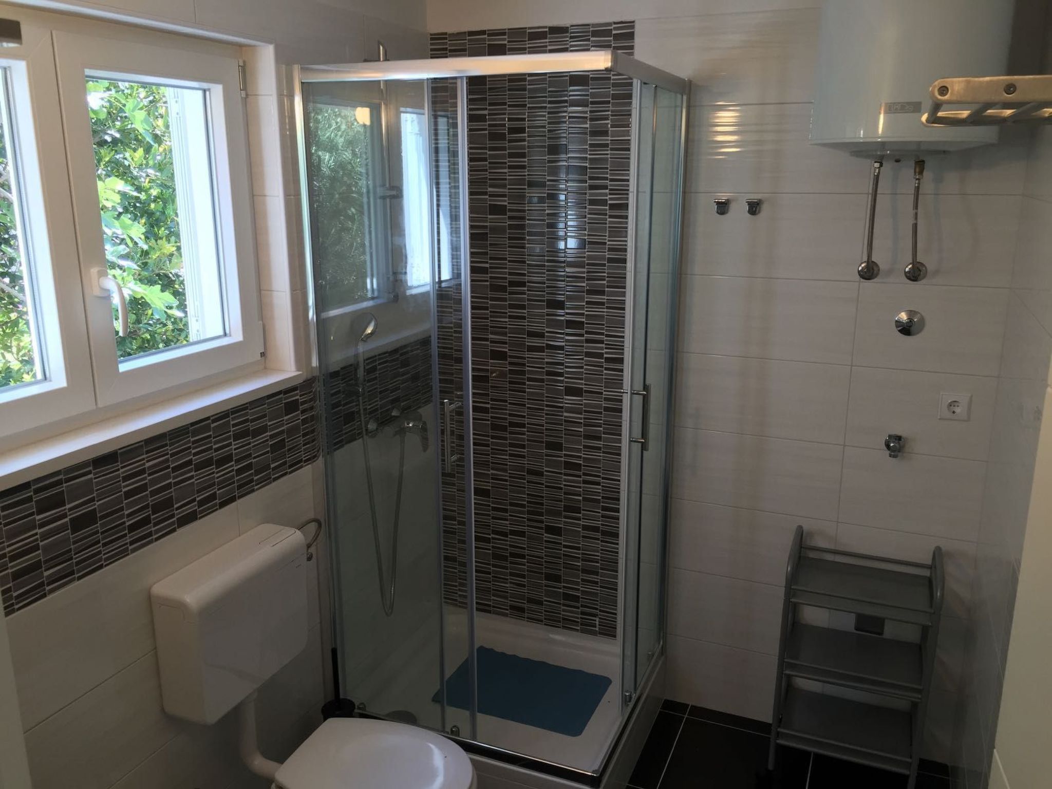 Darko-Image-tags.info