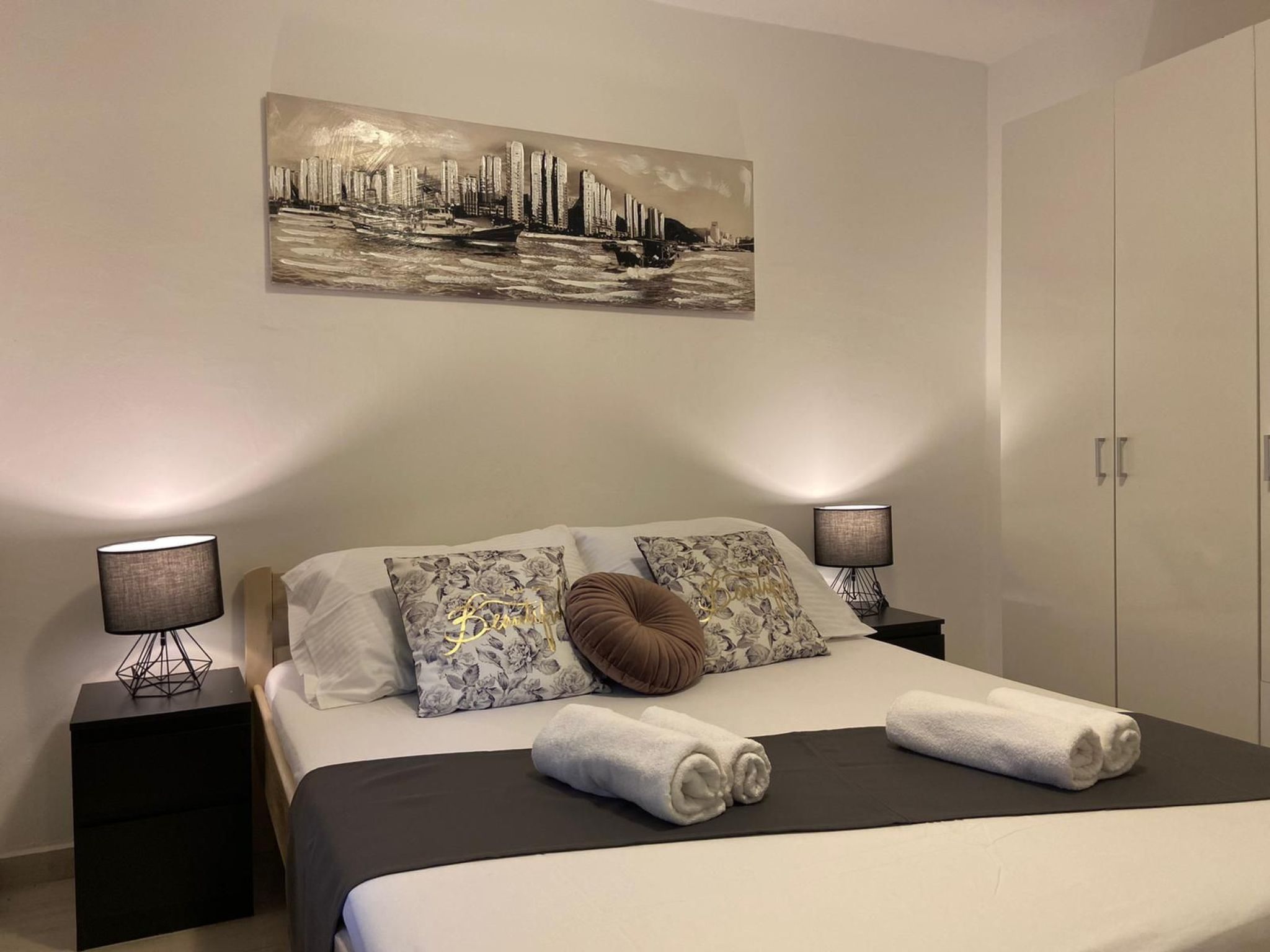 Darko-Image-tags.info