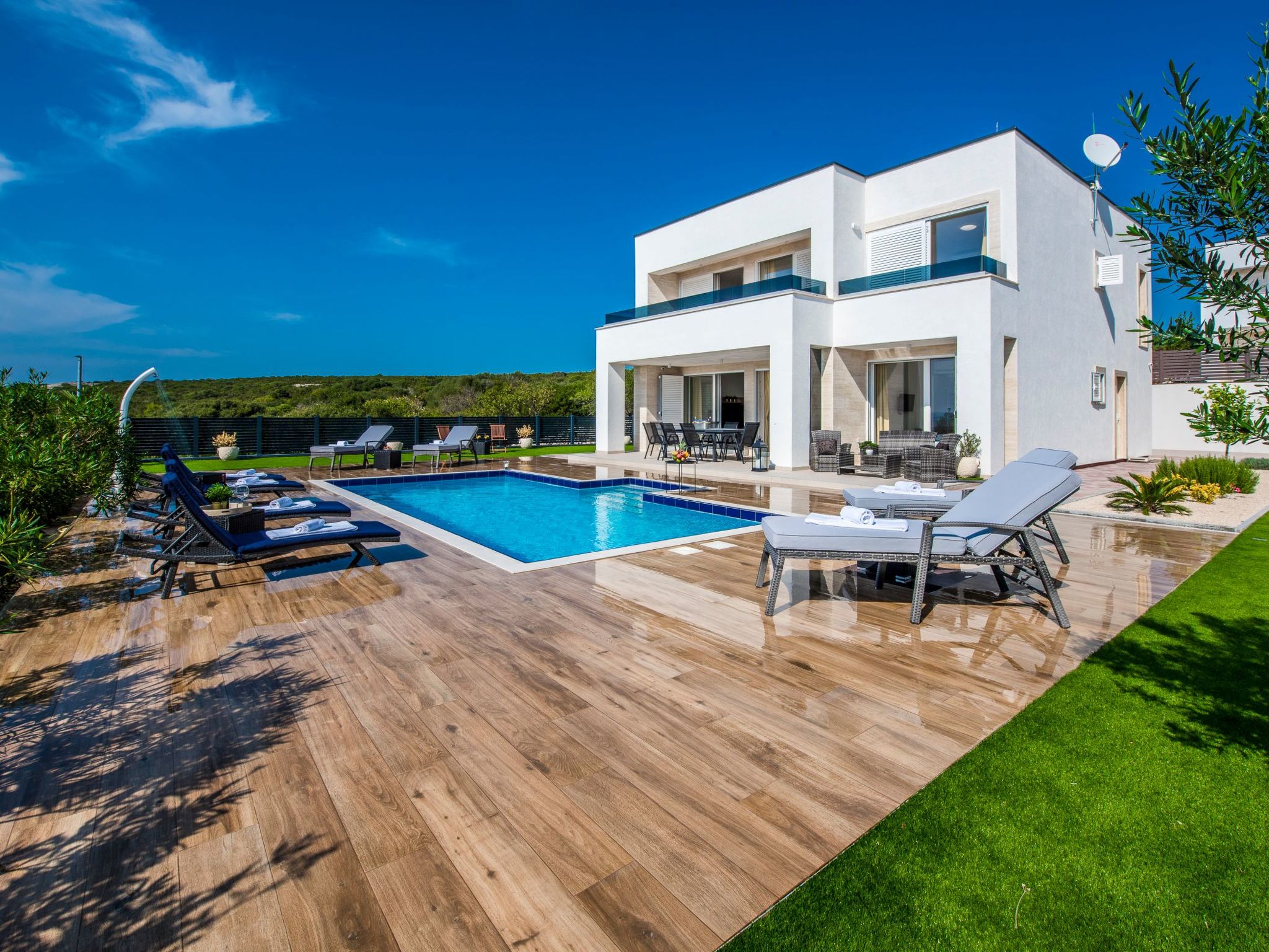 Luxuriöse Villen Royal II-Image-tags.info