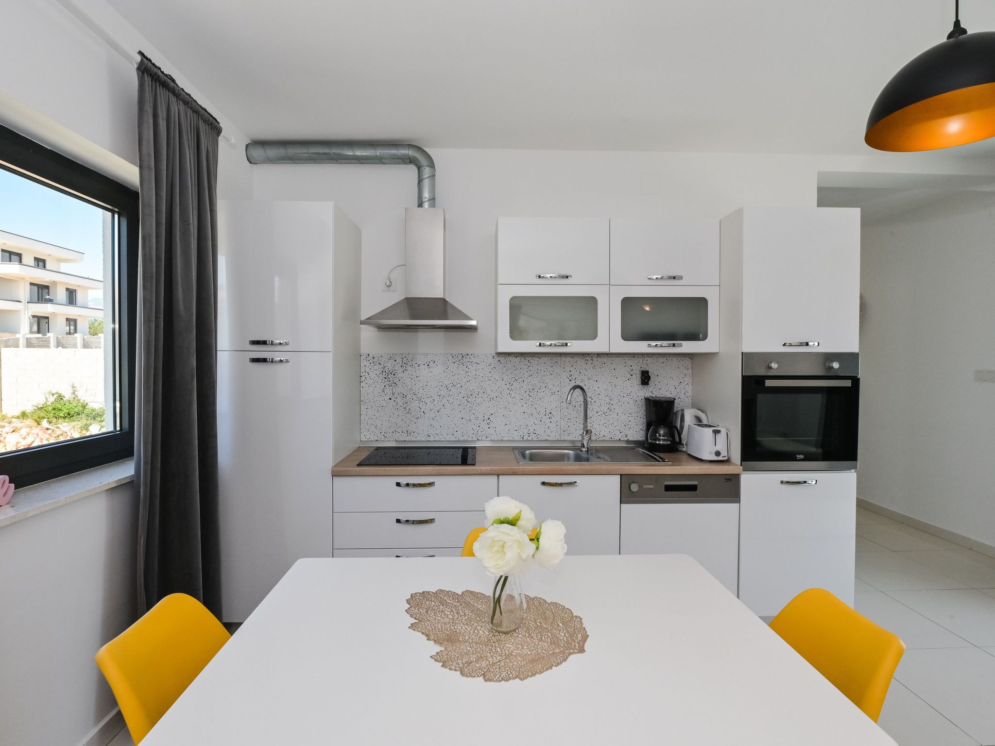 Mit Privatpool für 16 Personen ca. 160 m&sup2; in Novalja, Adriaküste Kroatien-Image-tags.info