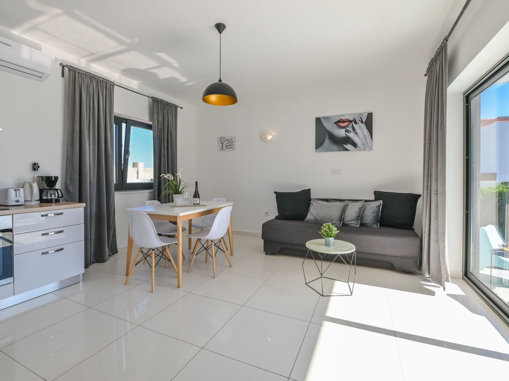 Mit Privatpool für 16 Personen ca. 160 m&sup2; in Novalja, Adriaküste Kroatien-Image-tags.info