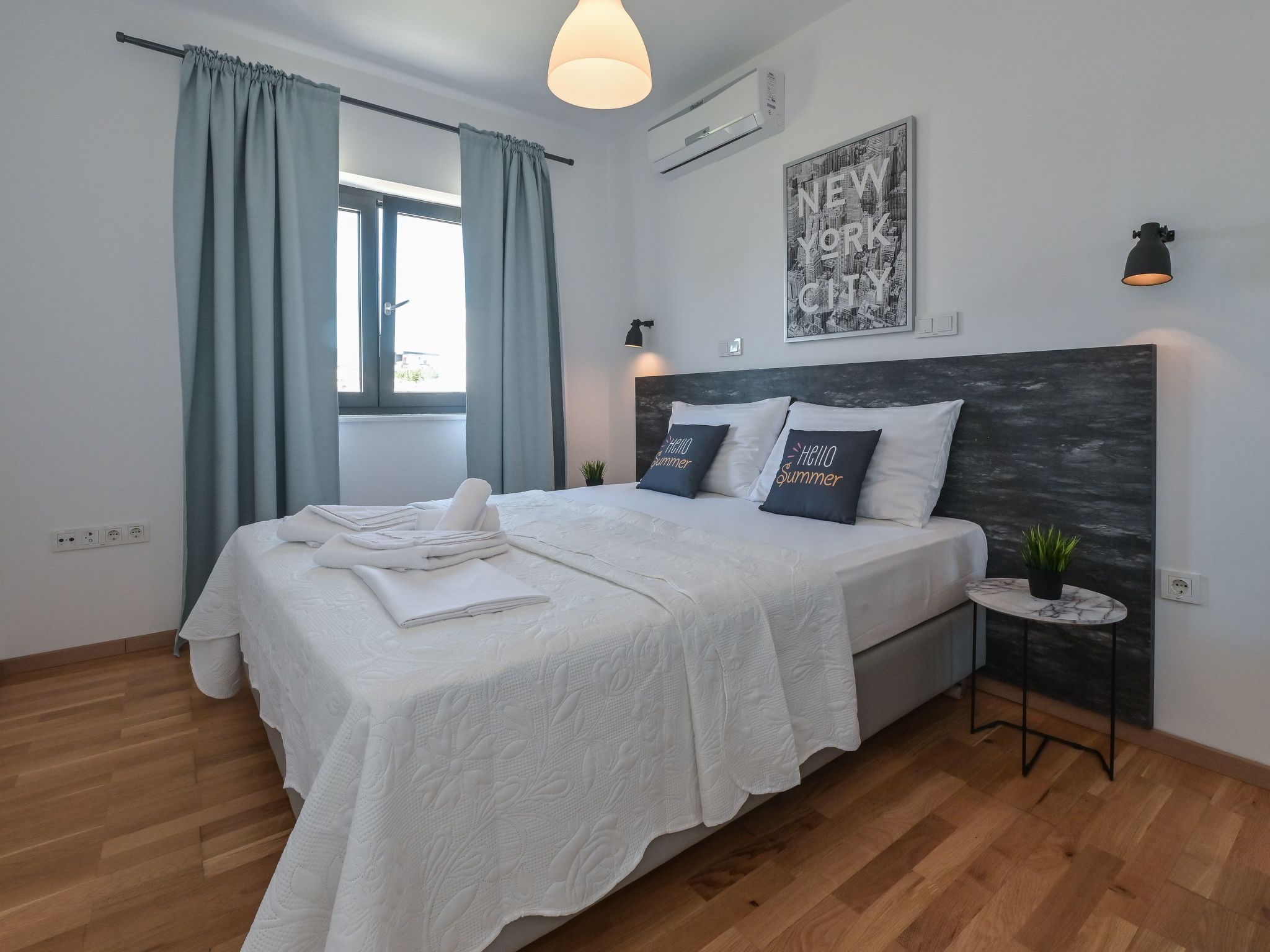 Mit Privatpool für 16 Personen ca. 160 m&sup2; in Novalja, Adriaküste Kroatien-Image-tags.info