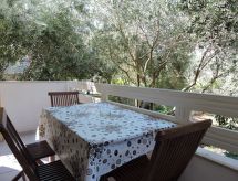 mit privatem Garten und Grill