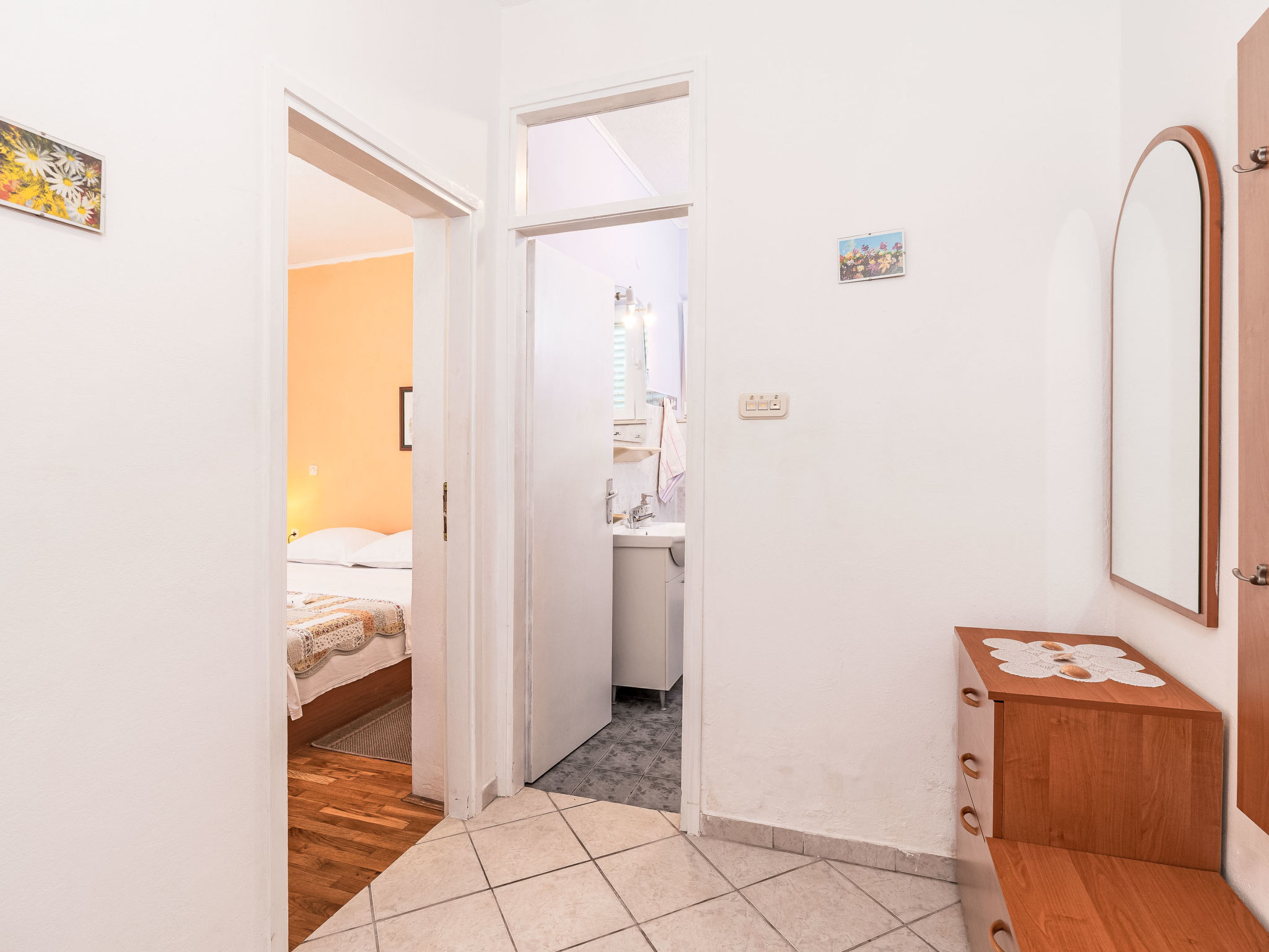 Maison mit privatem Garten und Grill – Chambre, photo 7 sur 14