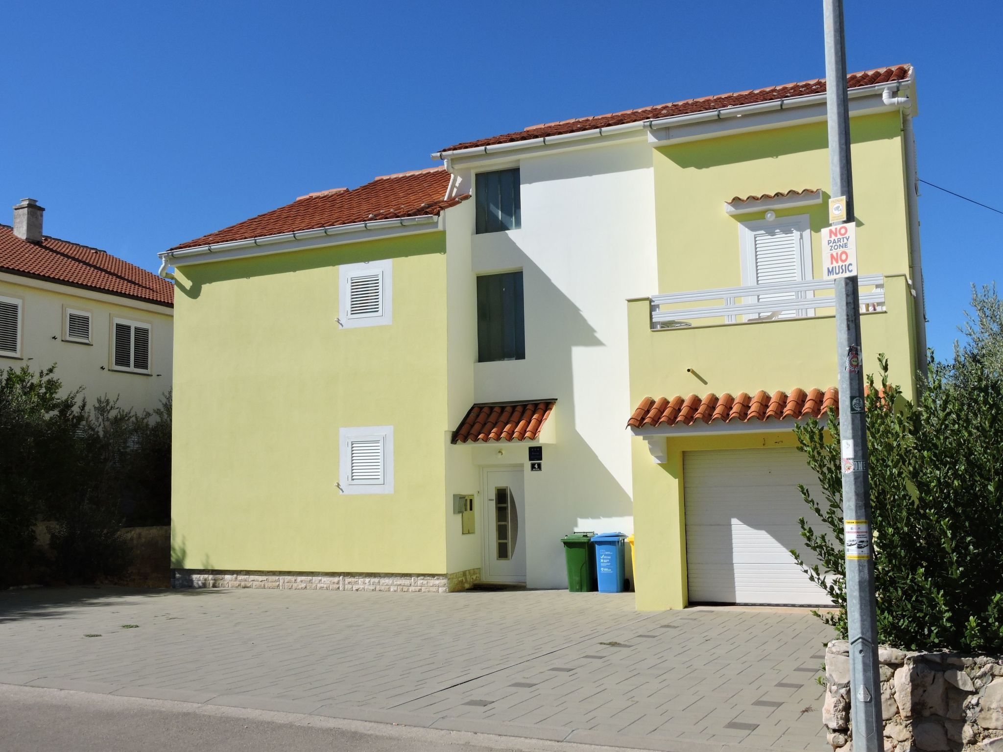 Apartment 1-Image-tags.info