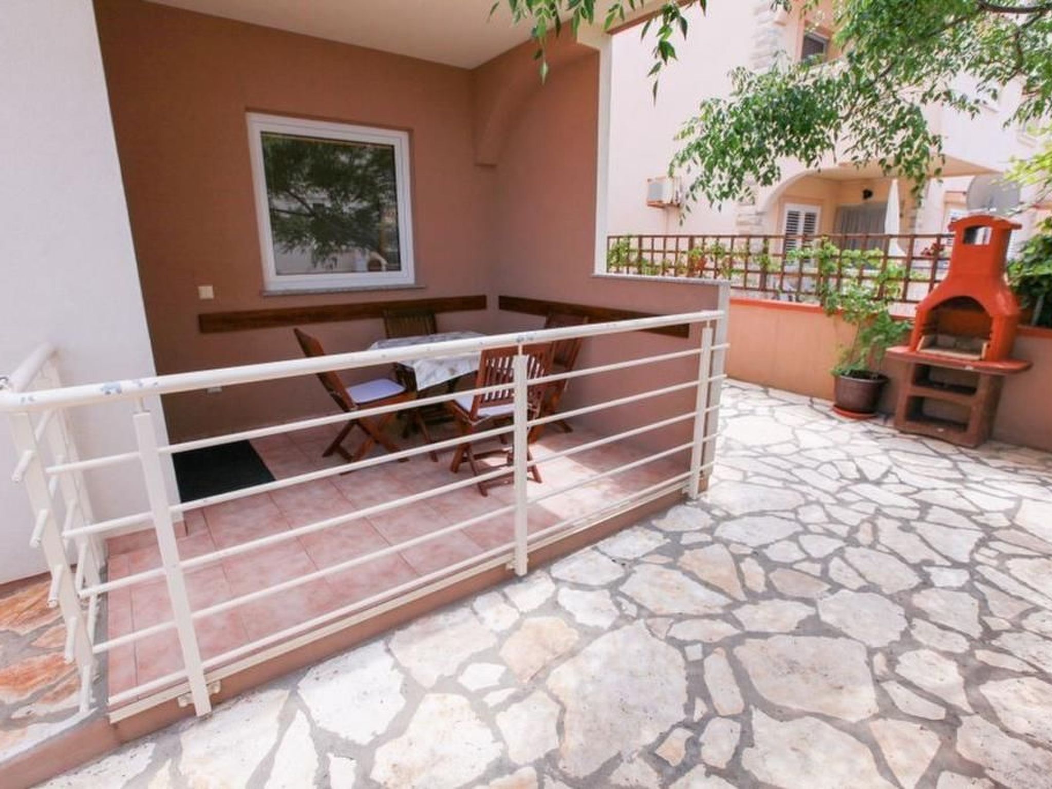 Appartement mit Terrasse