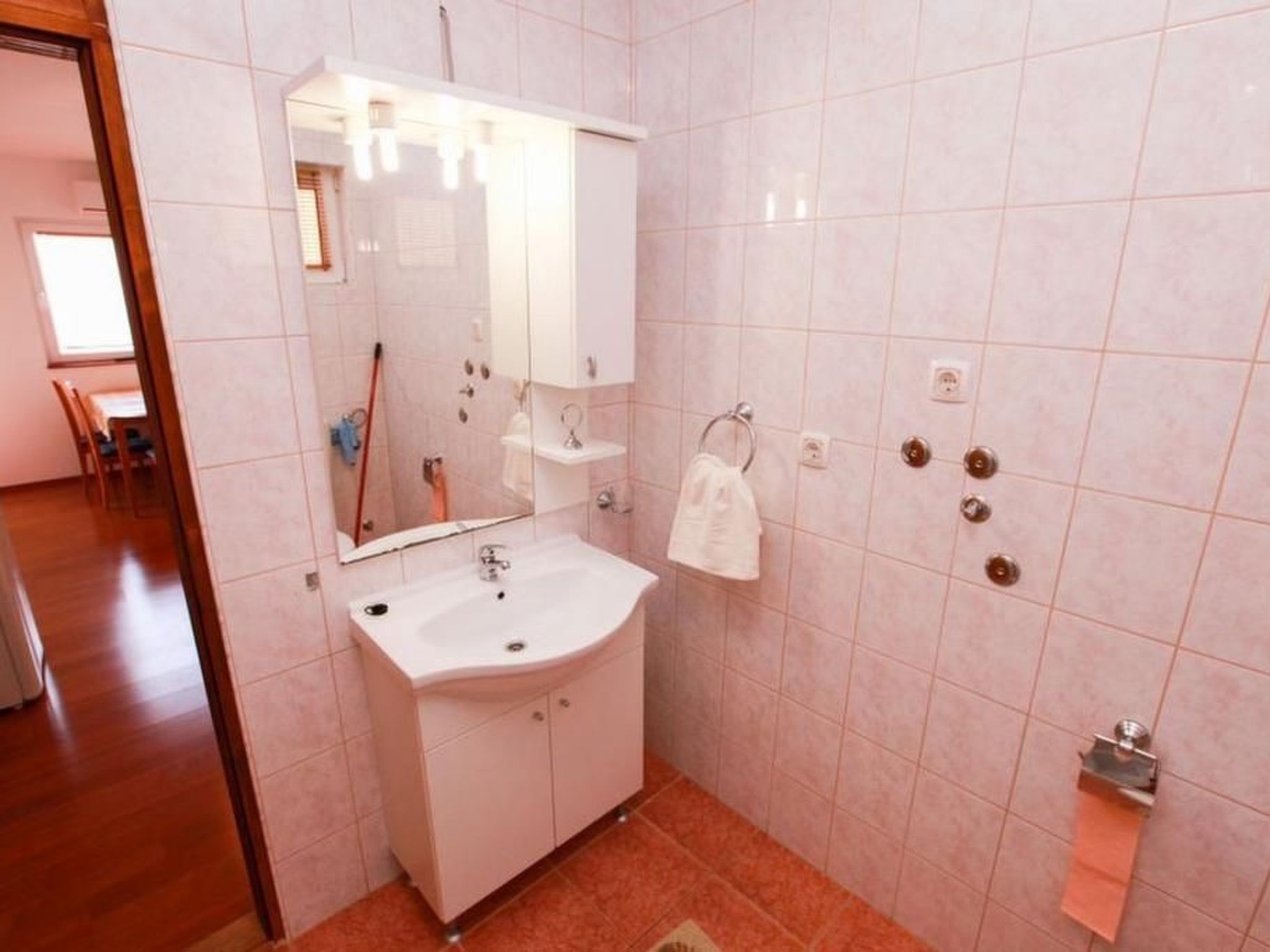 Appartement mit Balkon-Inside