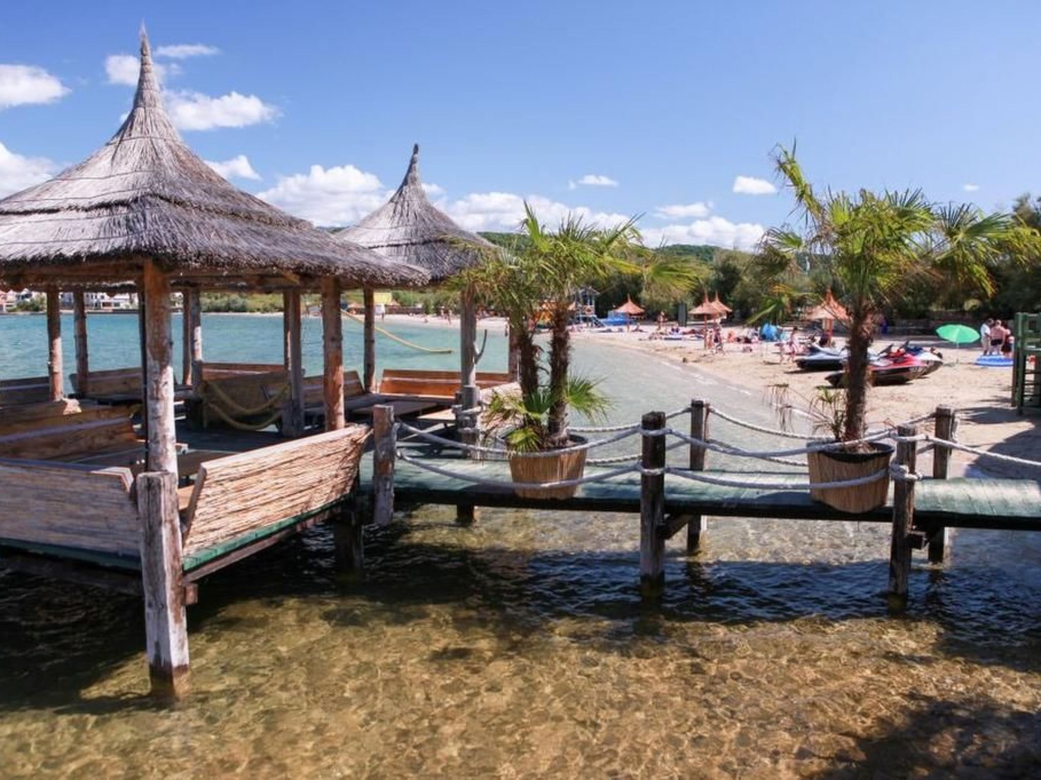 Appartement mit Balkon-Image-tags.info