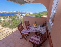 Appartement mit Balkon