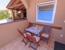 Appartement mit Balkon