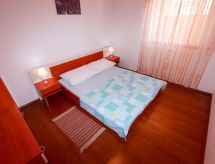 Appartement mit Balkon