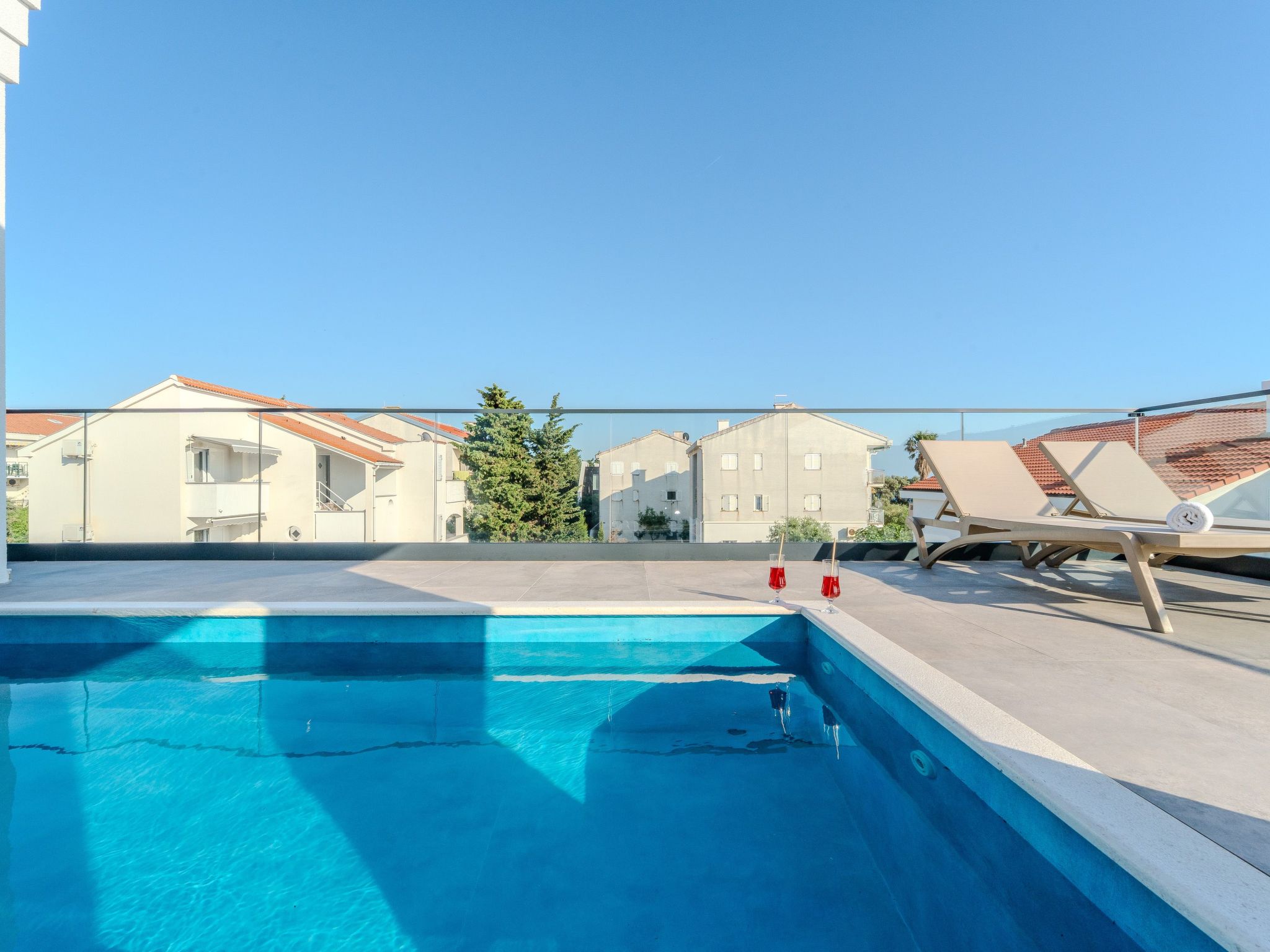 Vier-Schlafzimmer-Wohnung Dantela mit Tauchbecken-Binnen