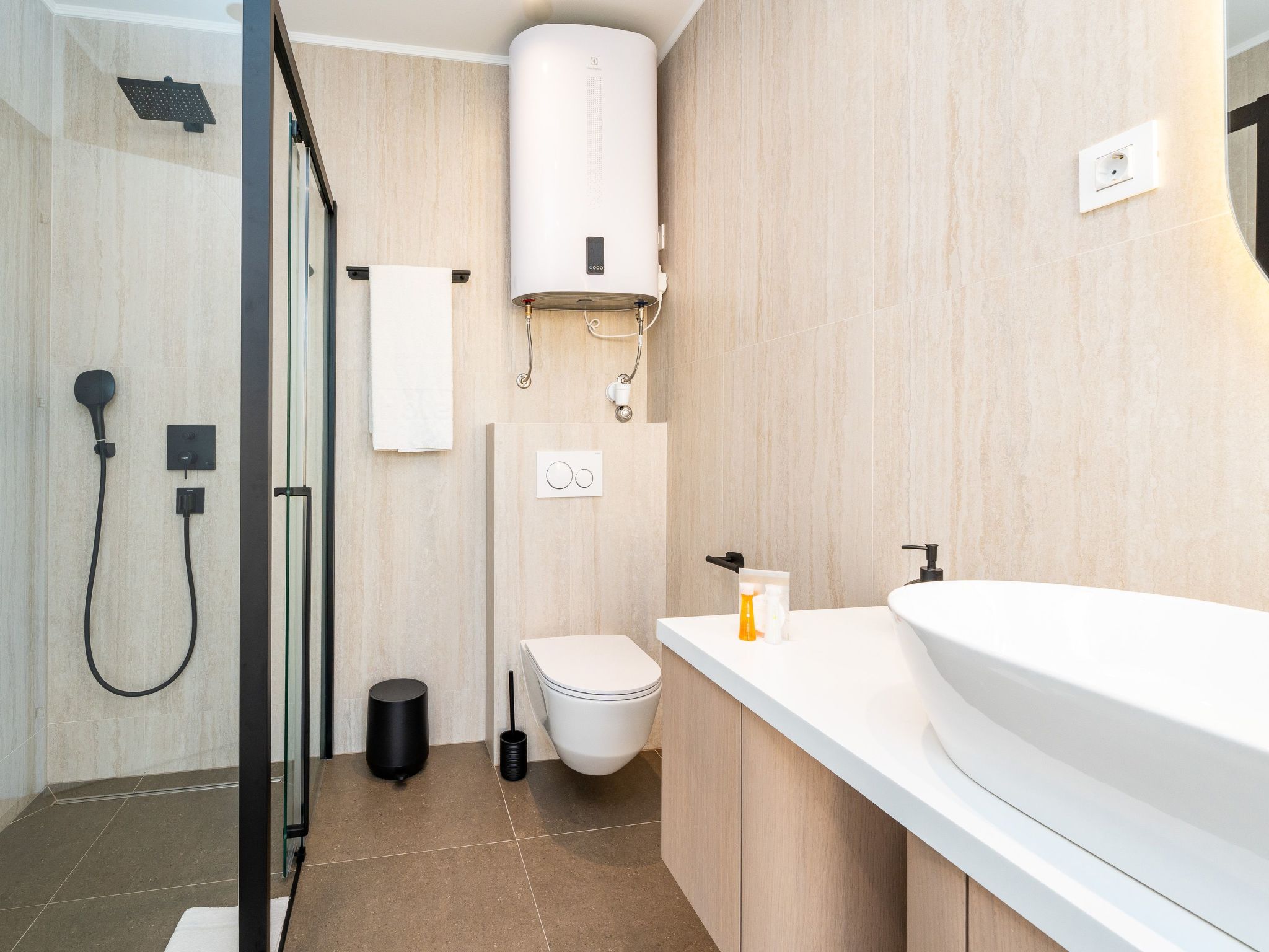 Vier-Schlafzimmer-Wohnung Dantela mit Tauchbecken-Binnen