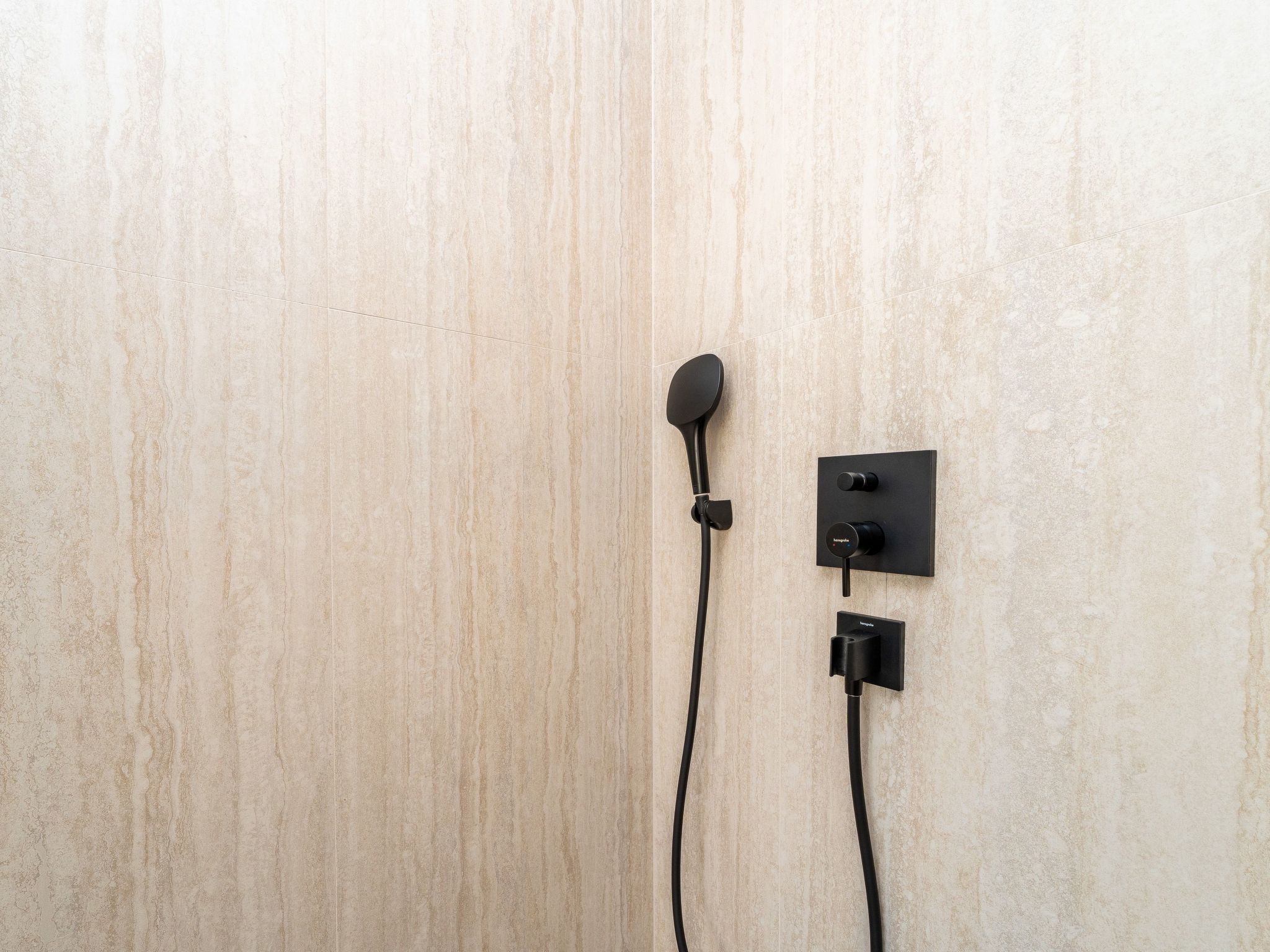 Vier-Schlafzimmer-Wohnung Dantela mit Tauchbecken-Binnen