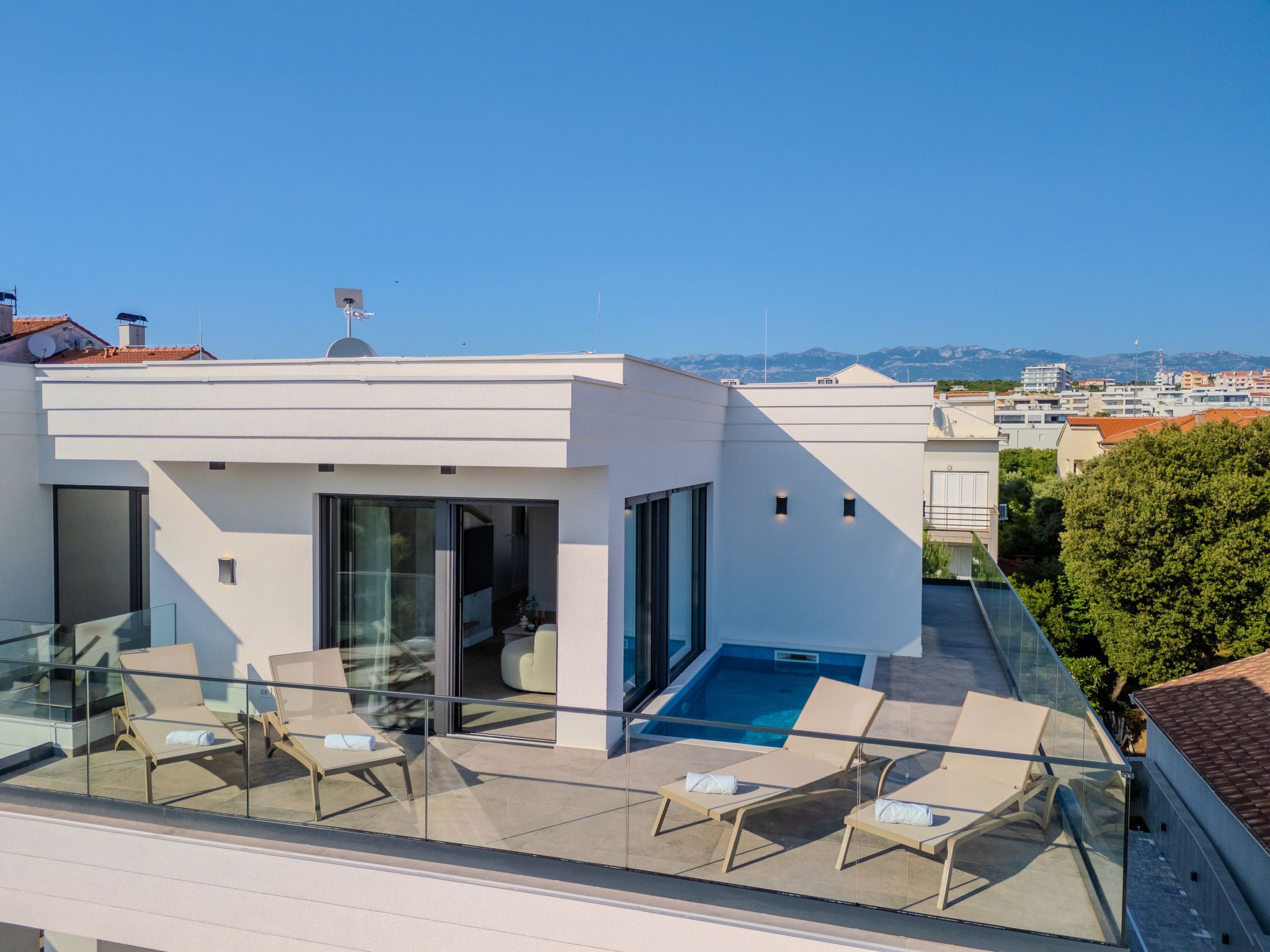 Vier-Schlafzimmer-Wohnung Dantela mit Tauchbecken-Binnen