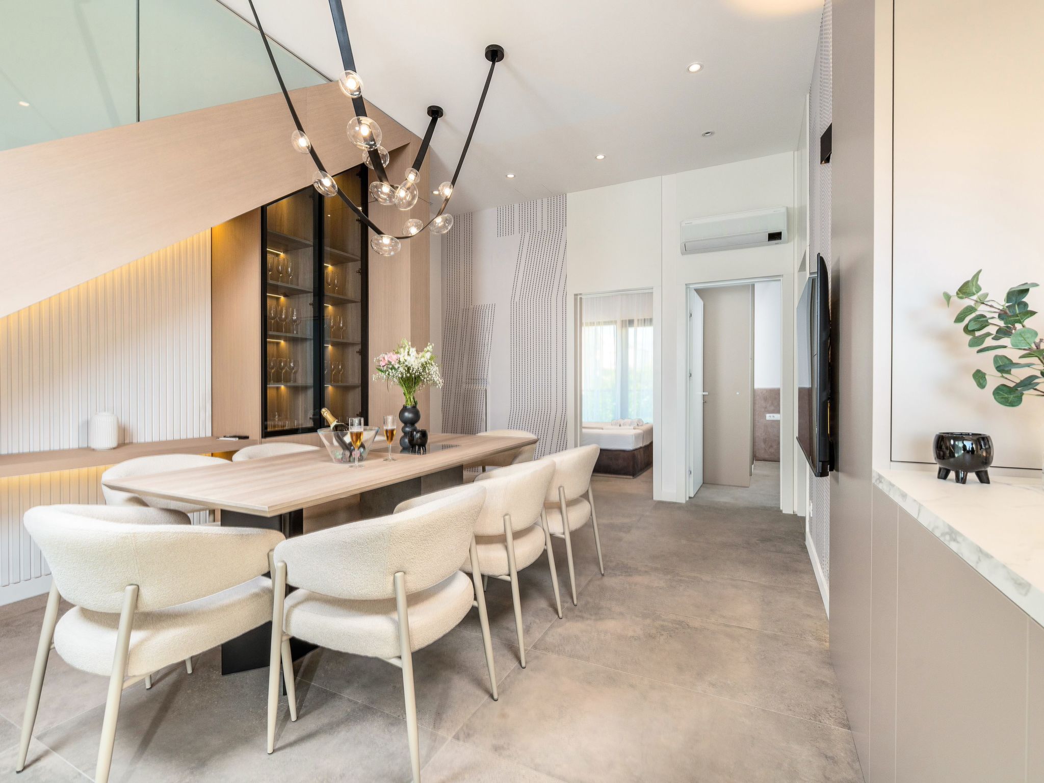 Vier-Schlafzimmer-Wohnung Dantela mit Tauchbecken-Binnen