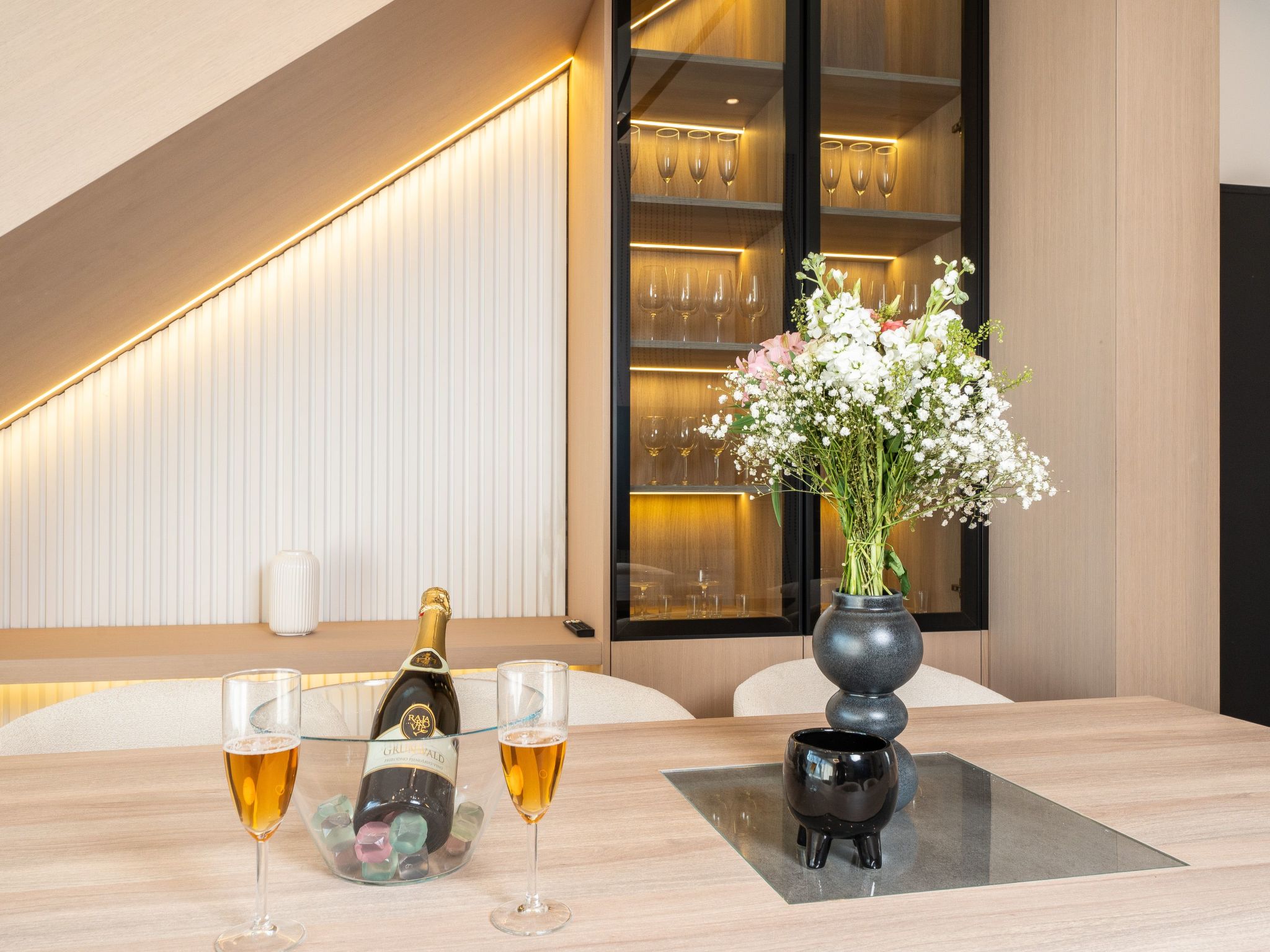 Vier-Schlafzimmer-Wohnung Dantela mit Tauchbecken-Binnen